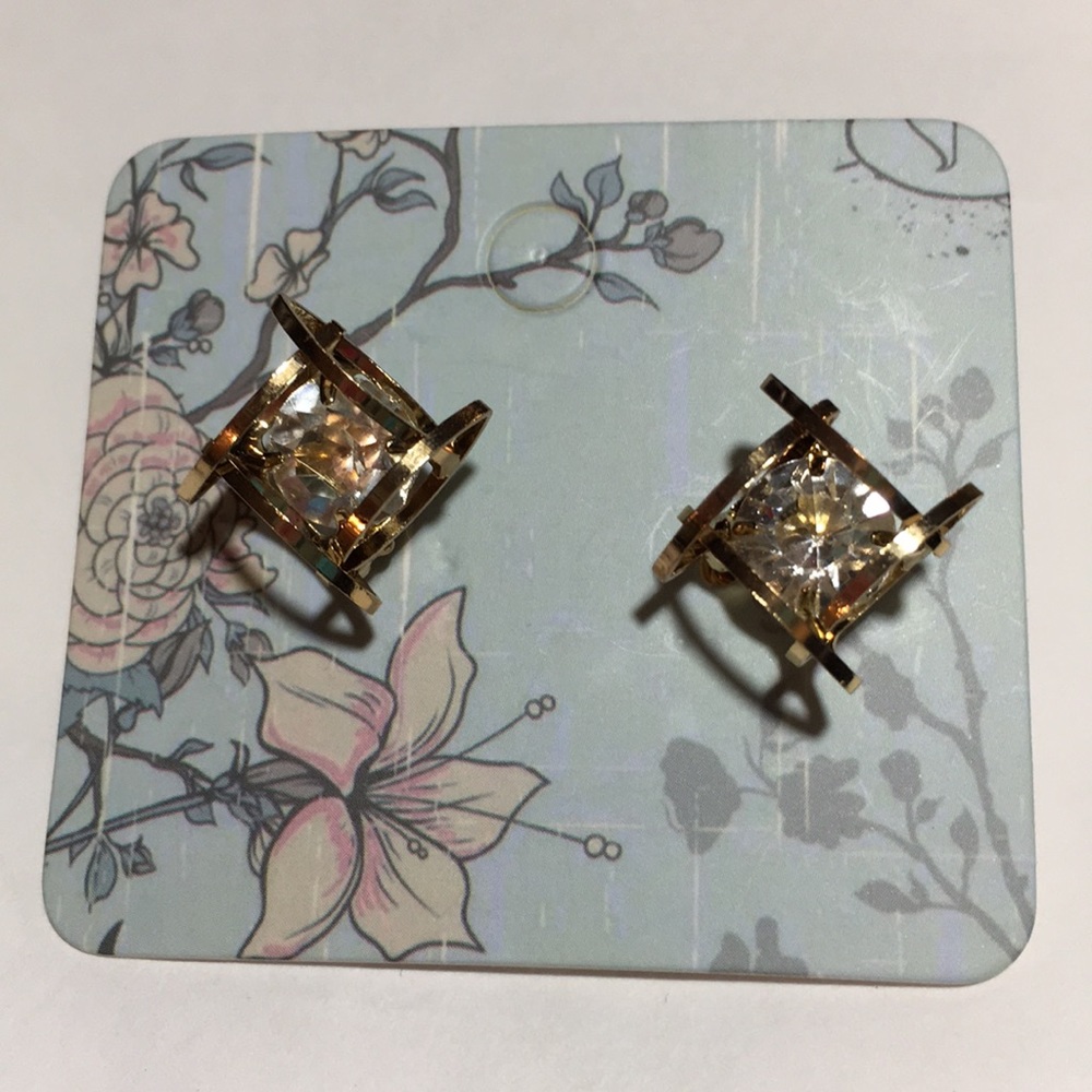 TRENDY SPARKLY DIAMOND EARRINGS W/GOLD SWIRLS
